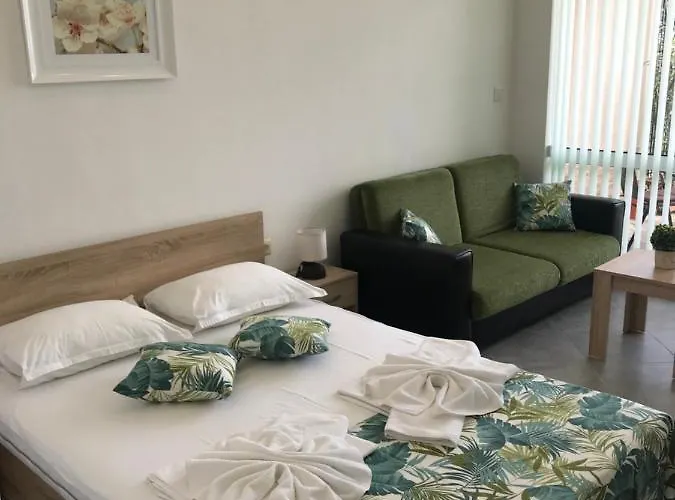 Maria 2 Guest house 2*