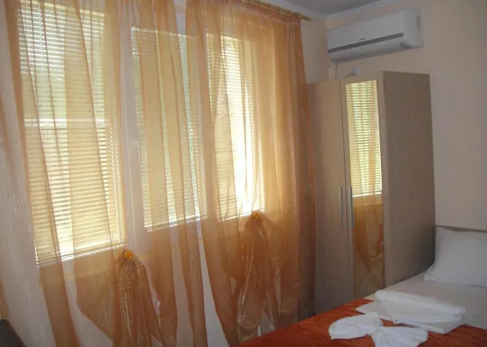 Maria 2 2* Chernomorets