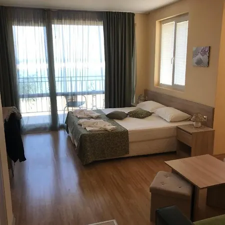 Maria 2 בית הארחה 2*