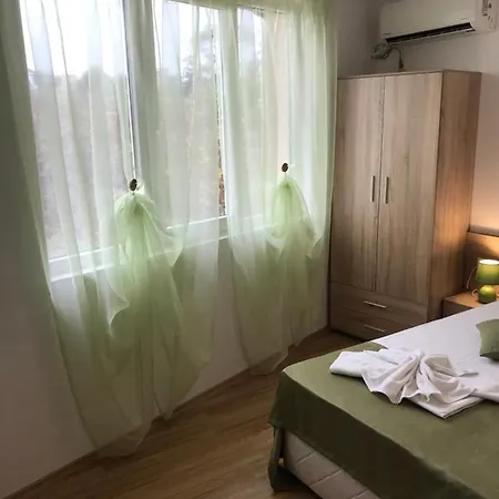 Maria 2 Πανσιόν 2*