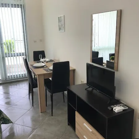 Πανσιόν Maria 2 2*