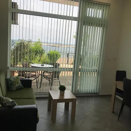 Maria 2 2* צ'רנומורץ