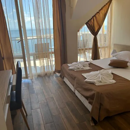 Maria 2 בית הארחה