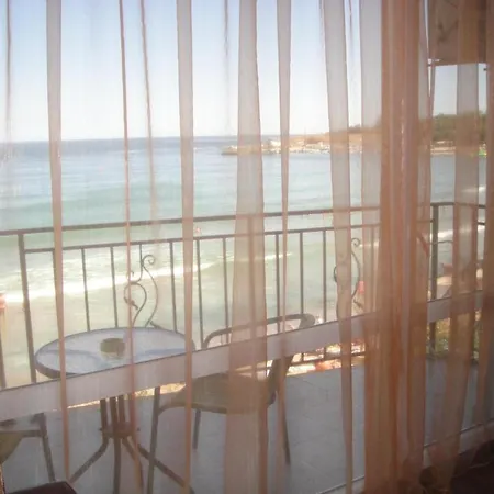 Maria 2 בית הארחה צ'רנומורץ