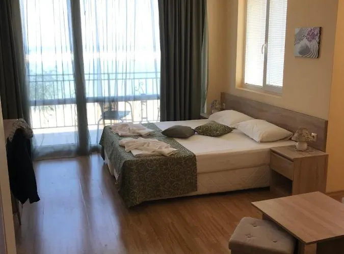 玛丽亚2号别墅 招待所 2*