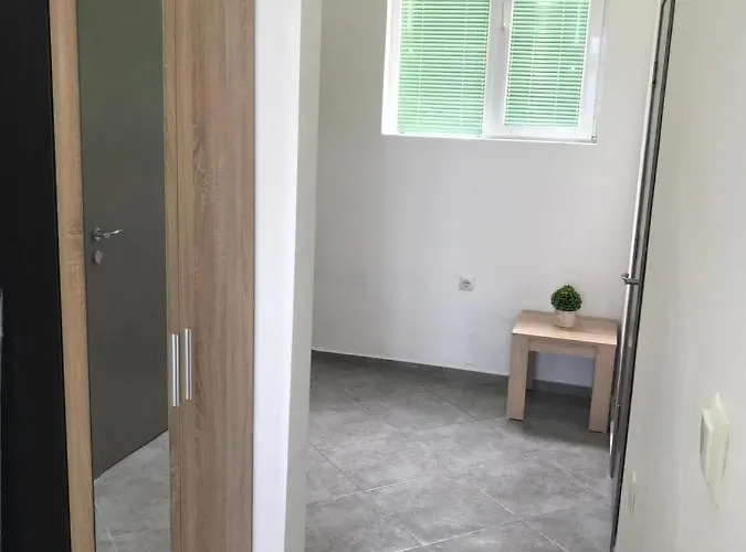 玛丽亚2号别墅 2*