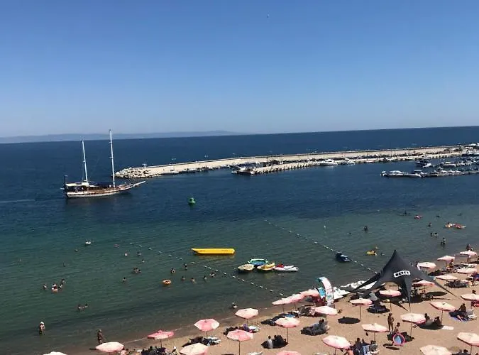 玛丽亚2号别墅 2* 切尔诺莫雷茨