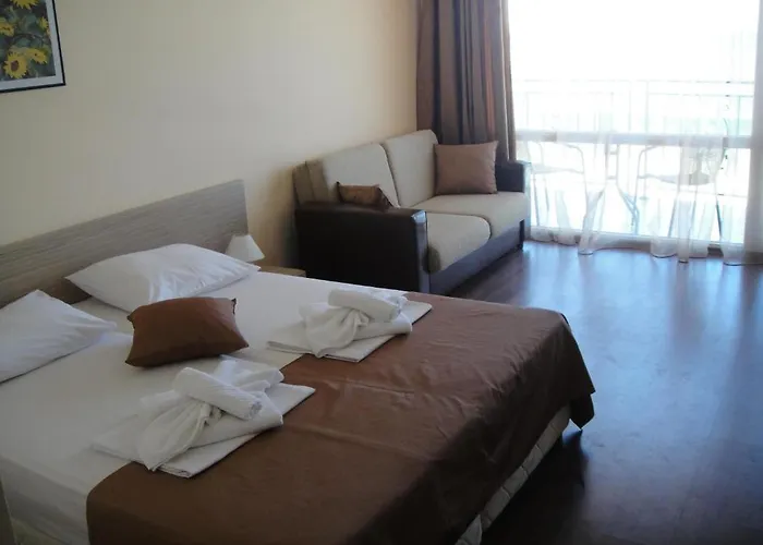 Maria 2 2* Černomorec