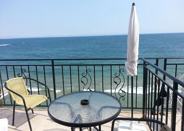 玛丽亚2号别墅 2* 切尔诺莫雷茨